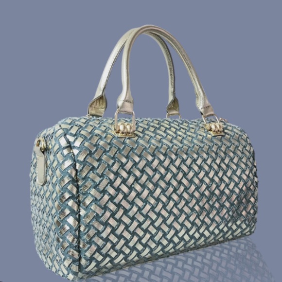 DAVISH -  BAG EMBROIDED - DENIN N  GOLD  W/SHOULDER STRAPS  NWT - Picture 2 of 3